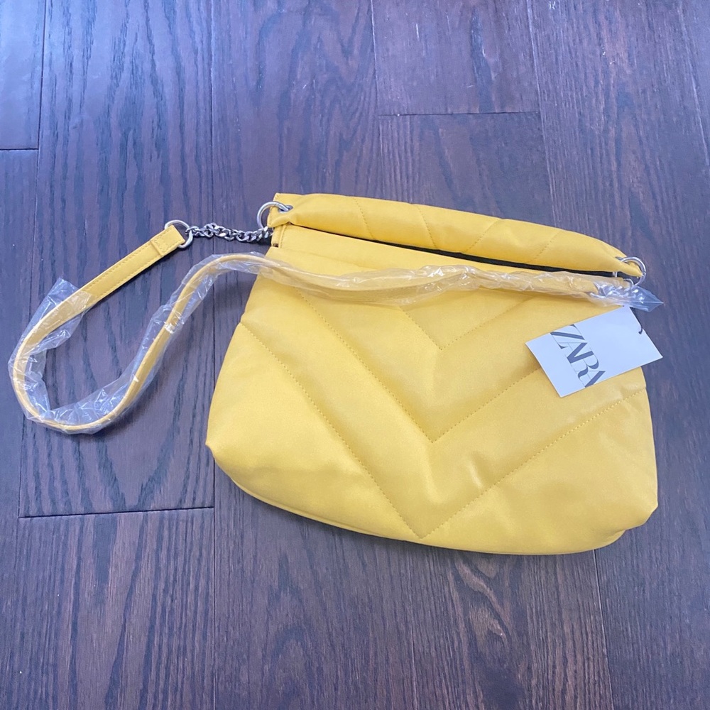 Puffy yellow shoulder bag